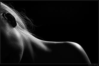 shoulder artistic nude photo by photographer thomas doering