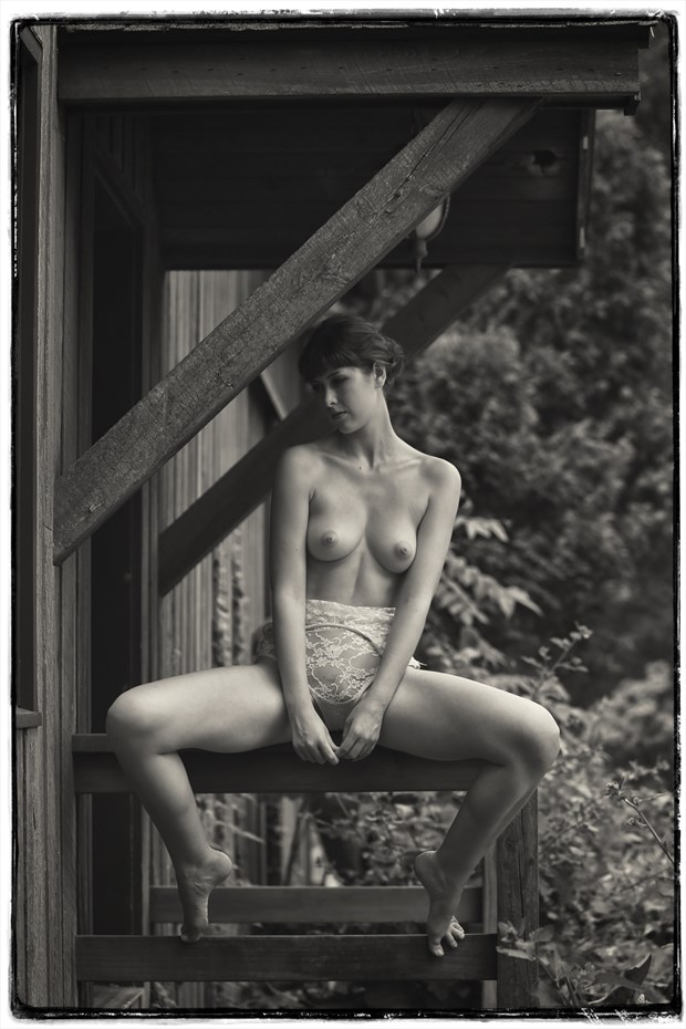 sienna artistic nude photo by photographer stevelease