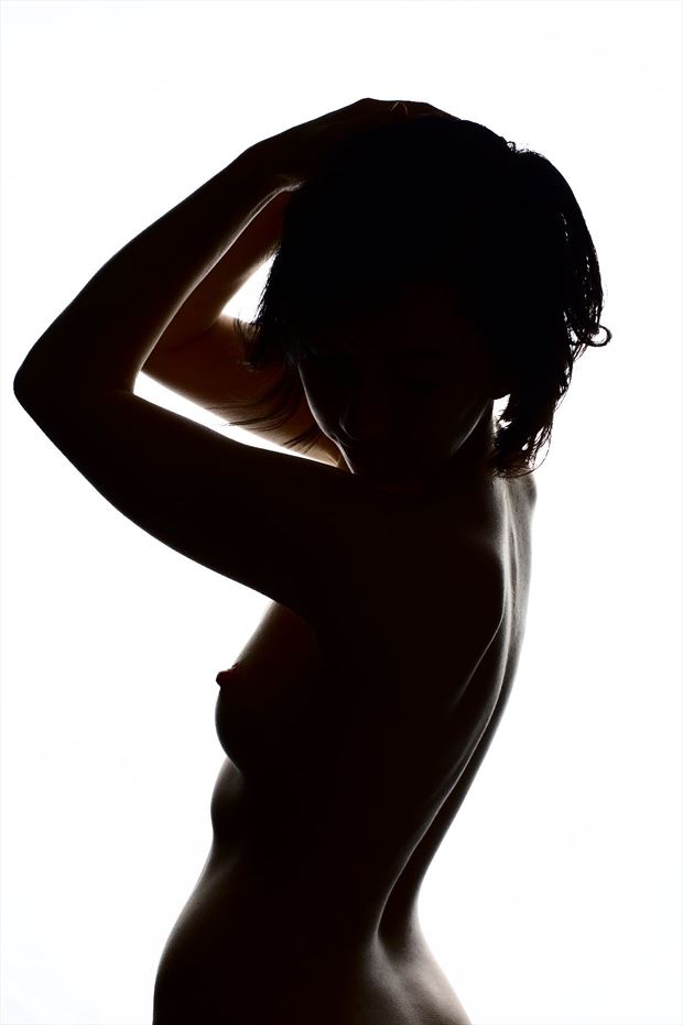 silhouette studio lighting photo by photographer mathewc