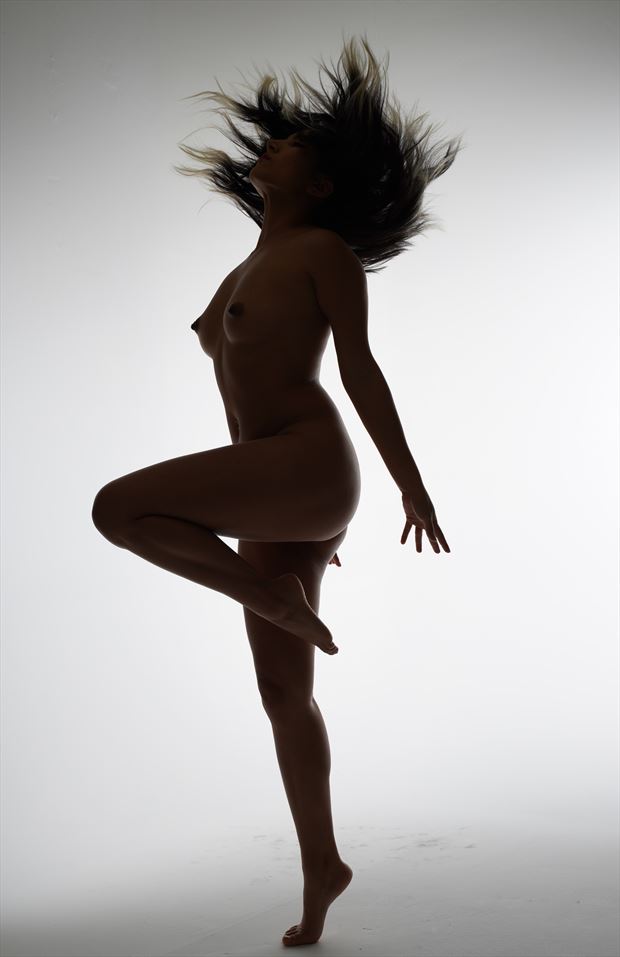 silhouettes artistic nude photo by model seraphina