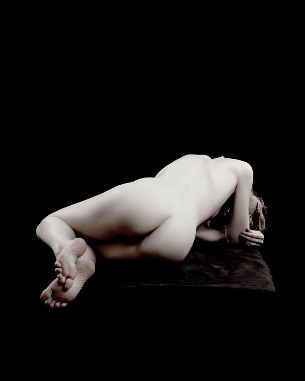 simion artistic nude photo by photographer pblieden