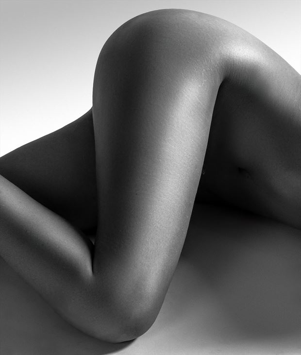simple geometry artistic nude photo by photographer thatzkatz