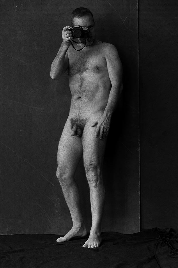 simplemente yo selfportrait artistic nude photo by photographer gustavo combariza
