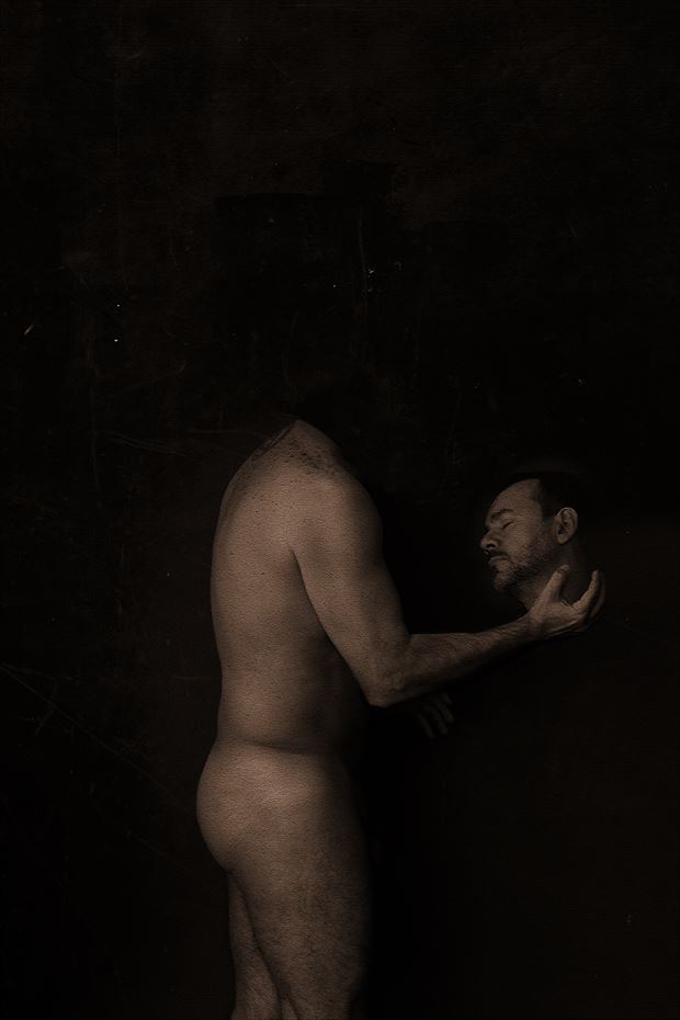 sin pensamientos artistic nude photo by photographer gustavo combariza