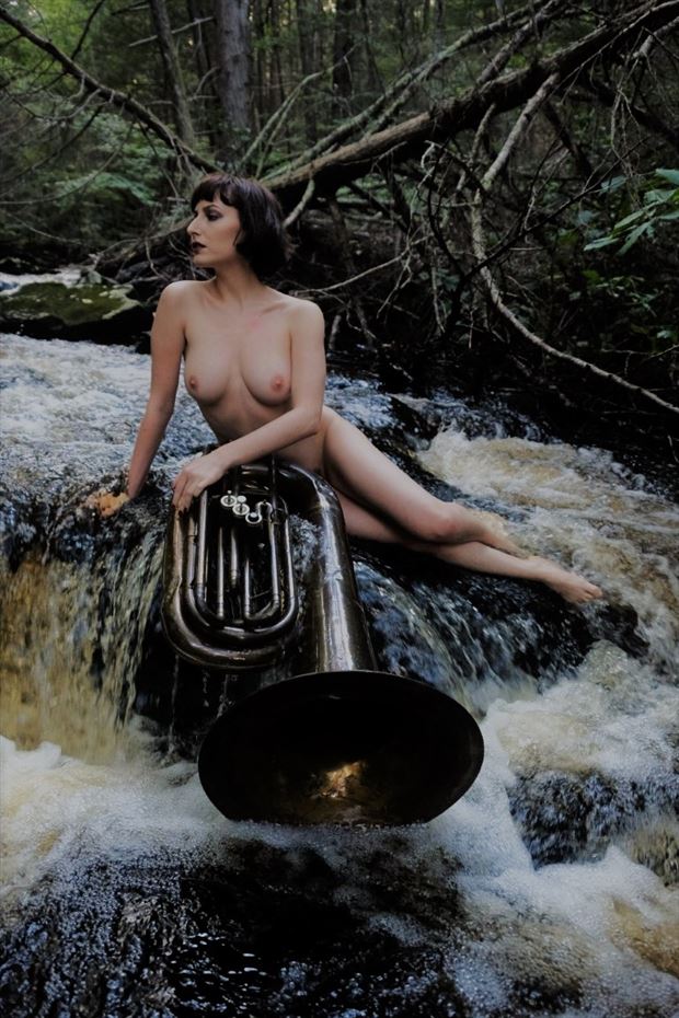siren of the river artistic nude photo by model louise rosealma