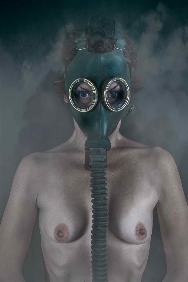 smoke Artistic Nude Artwork by Photographer Daniel Baraggia