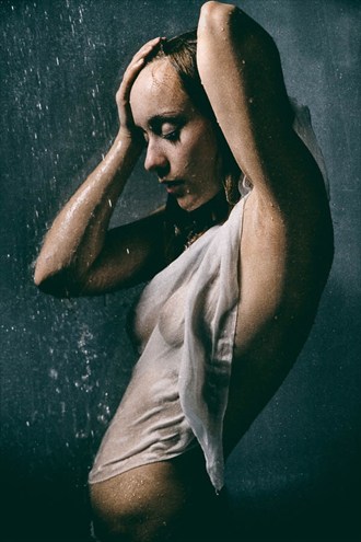 soaked Erotic Photo by Photographer Viktor Vieth
