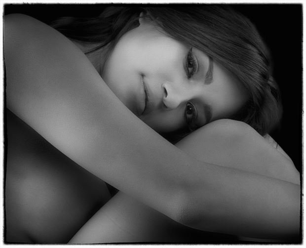 soft moment artistic nude photo by photographer bill dahl