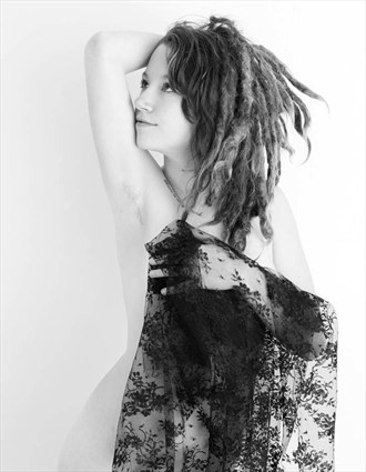 soft skin Artistic Nude Photo by Model Kavita Ayana