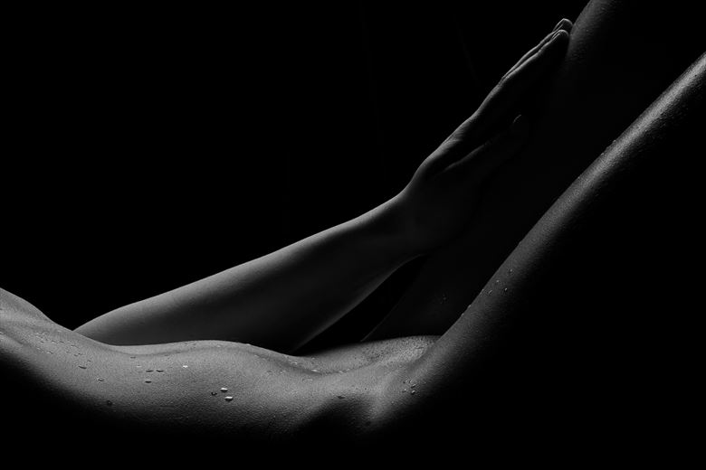 soft touch artistic nude photo by photographer kuti zolt%C3%A1n hermann