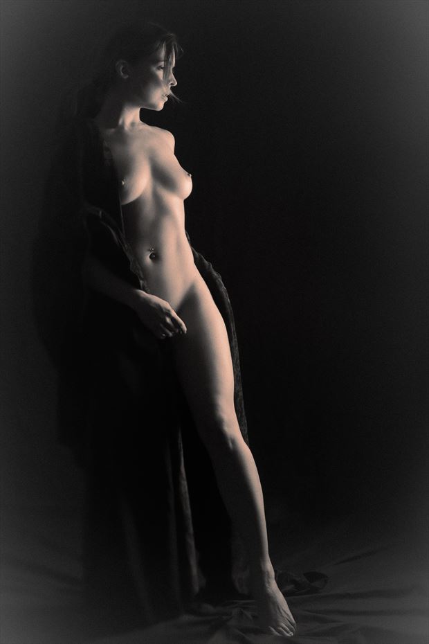 sp 2b4 artistic nude photo by photographer servophoto