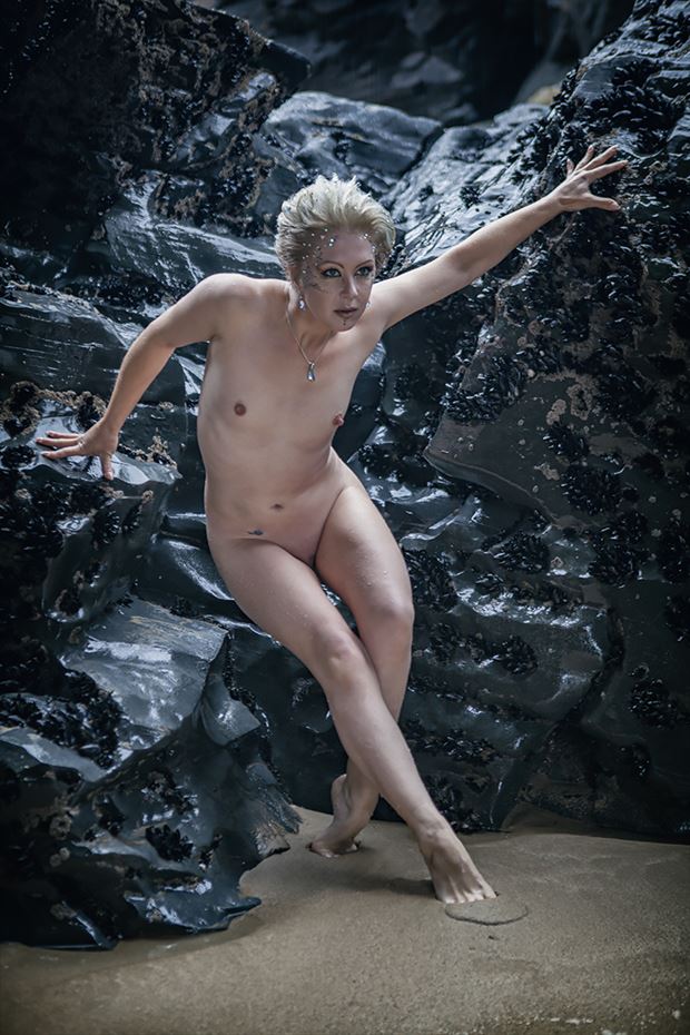 sparkle and sheen artistic nude photo by photographer imagesse
