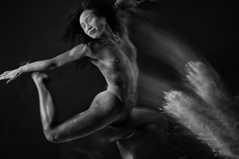 spe Artistic Nude Photo by Photographer waynequilliam