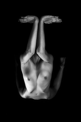 spider Artistic Nude Photo by Photographer LarsKC