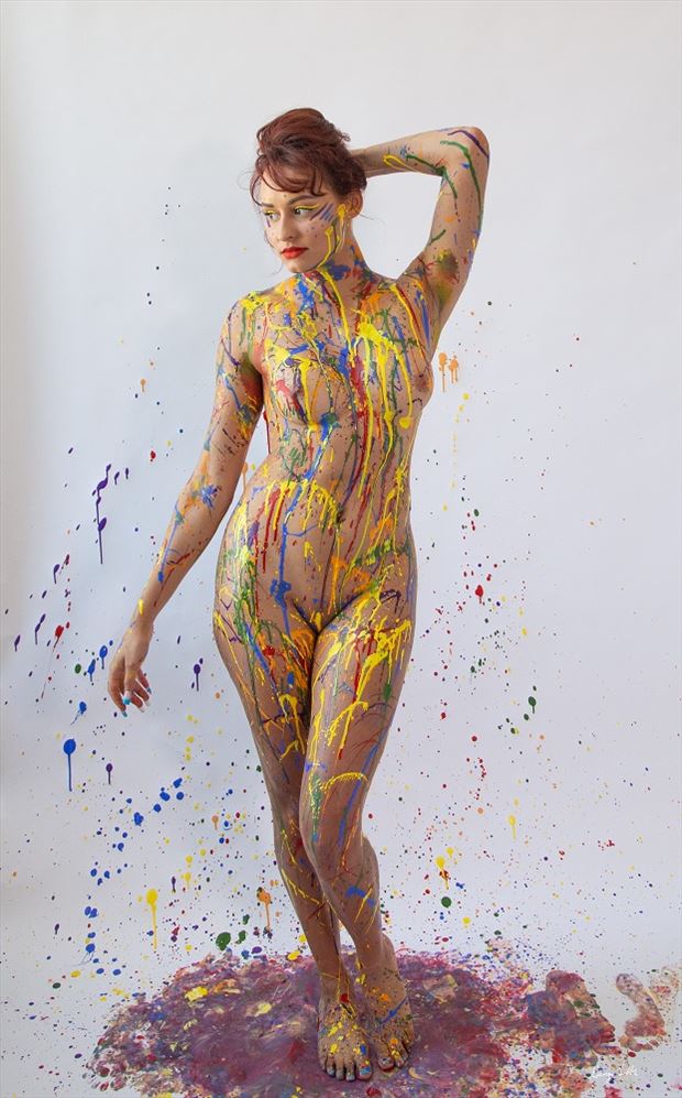 splatter maiden artistic nude artwork by model serina synn