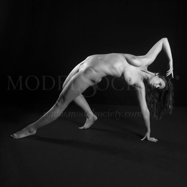 starla artistic nude photo by photographer linda hollinger