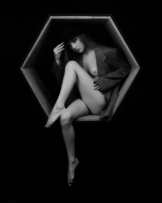 straggled soul in a box 11 artistic nude photo by photographer doc list