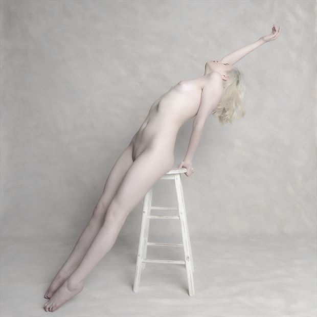 stretch artistic nude artwork by photographer paul archer