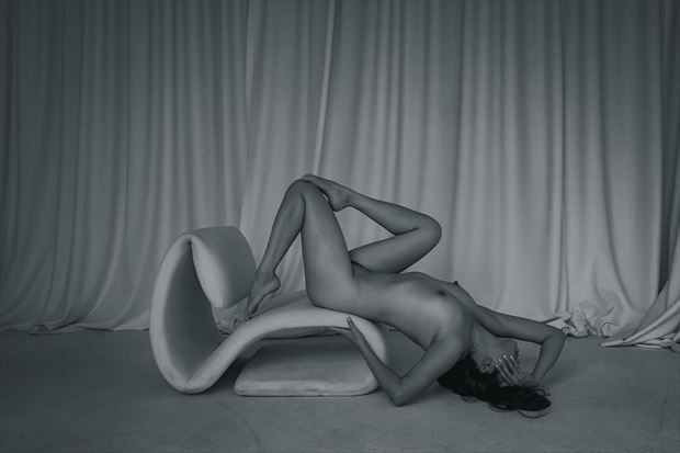 stretch artistic nude photo by photographer saifc art