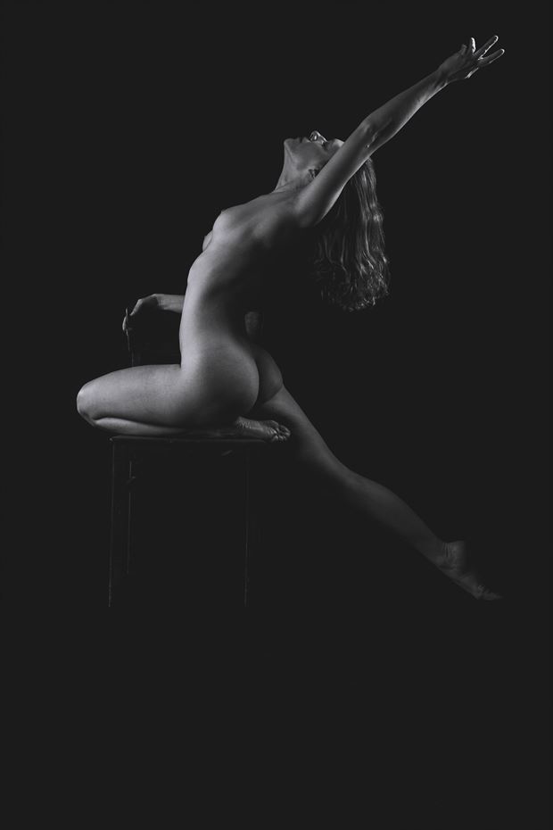 stretch artistic nude photo by photographer sk photo
