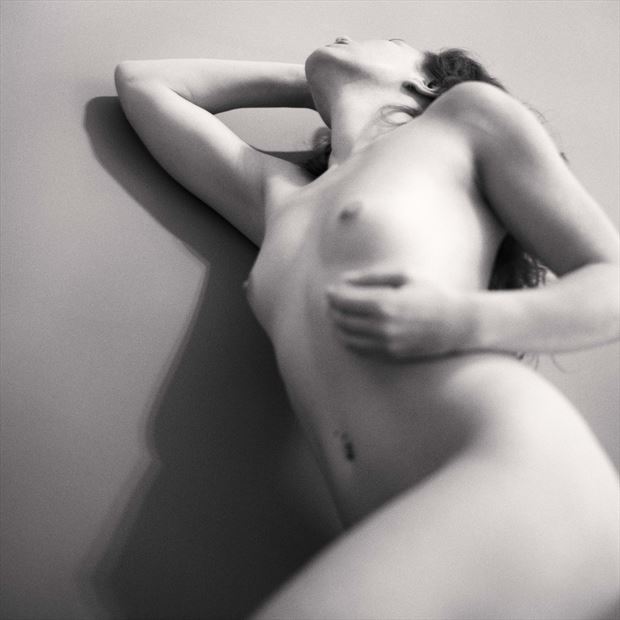 stretched out artistic nude photo by photographer highway98