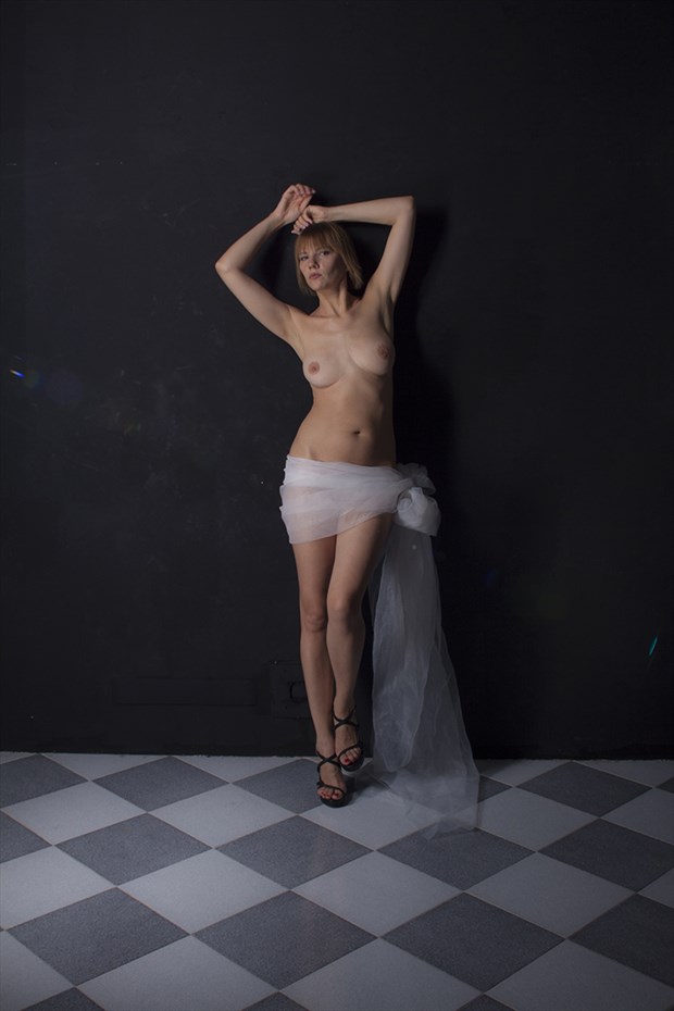 studio Artistic Nude Photo by Photographer Tony PH