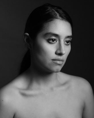 studio lighting implied nude photo by photographer victor cerpa