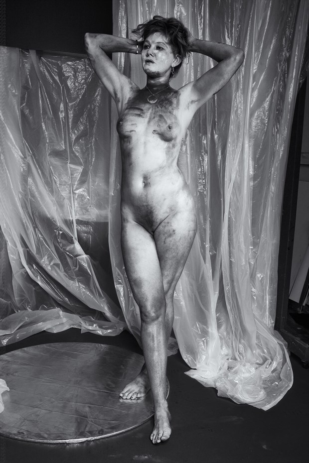 studio session Artistic Nude Photo by Photographer Kelly Rae Daugherty