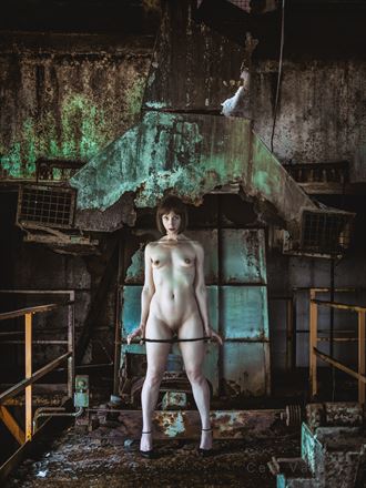 submissive artistic nude photo by photographer ceri vale 