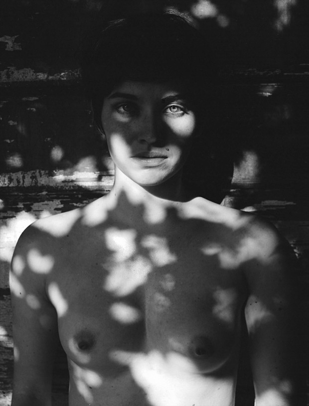 sun & skin Artistic Nude Photo by Model Desalle