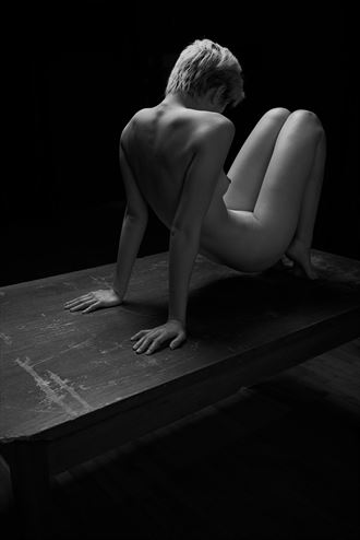 table top artistic nude photo by photographer thierry