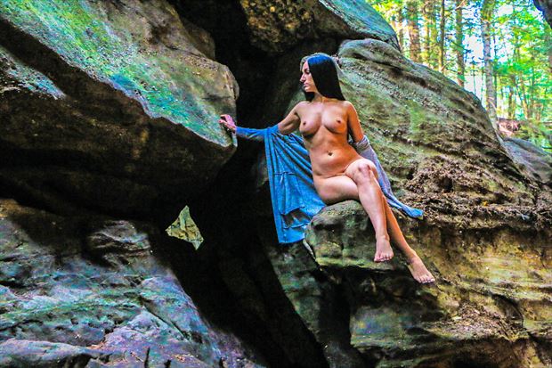 take the high ground artistic nude photo by photographer robert l person