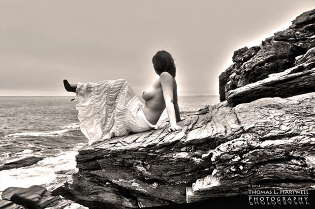 taking in the view artistic nude photo by photographer mainemainphotography