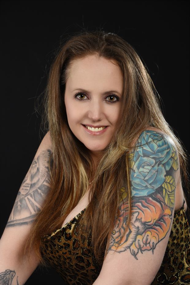 tattoos studio lighting photo by model charlie morgan
