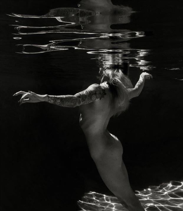 taylor 1019 implied nude photo by photographer thatzkatz