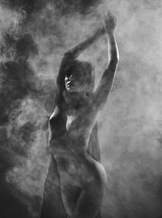 temptation artistic nude photo by photographer octav avram