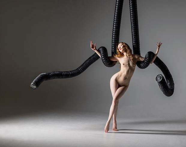 tentacles artistic nude photo by photographer richard maxim