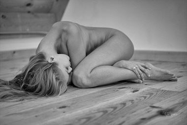 terez artistic nude photo by photographer spyro zarifopoulos