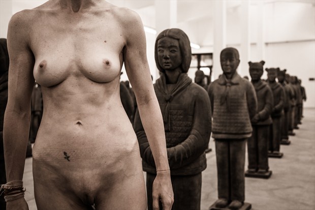 terra cotta Artistic Nude Photo by Photographer Philippe