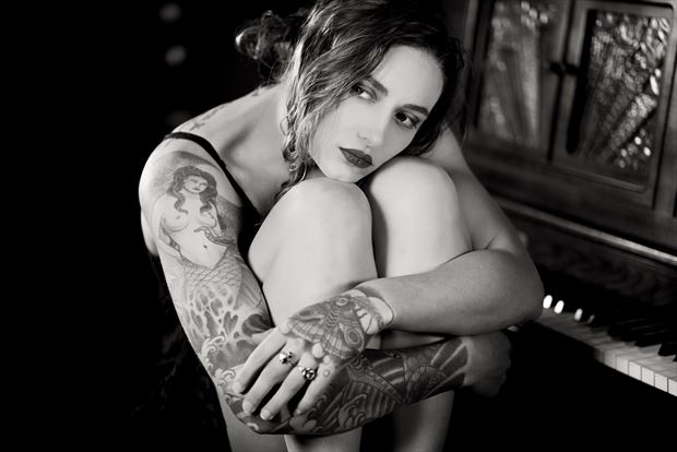 tessa sensual photo by photographer rhiddler