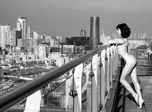 the altostratus artistic nude photo by photographer richard maxim