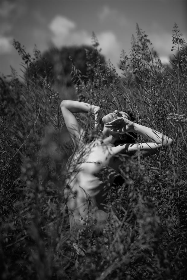 the best place to lose yourself artistic nude photo by model rebeccatun