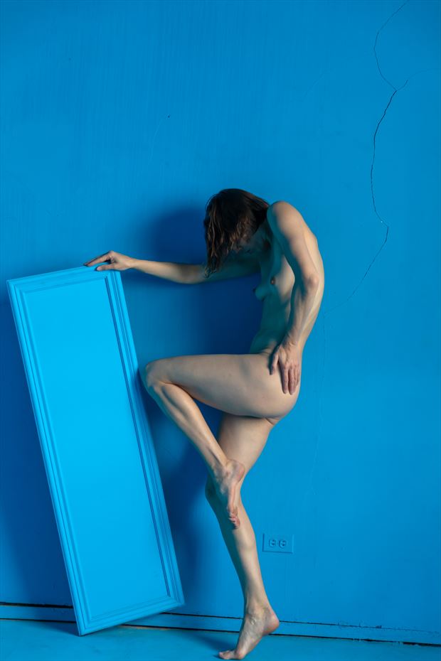 the blue mirror on blue 3 artistic nude photo by photographer lamont s art works