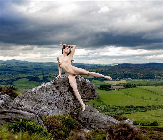 the coming storm artistic nude photo by photographer richard maxim