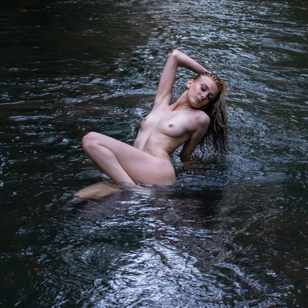 the creek w daria artistic nude photo by photographer artsy_af_photography