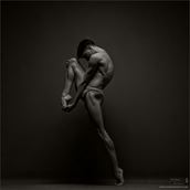 the dancer portrait photo by photographer dancemovements