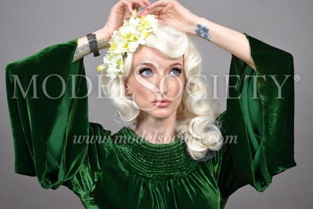 the flower in green Portrait Photo by Photographer Howie