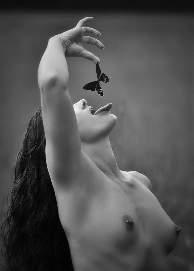 the hunger artistic nude photo by photographer nostromo images