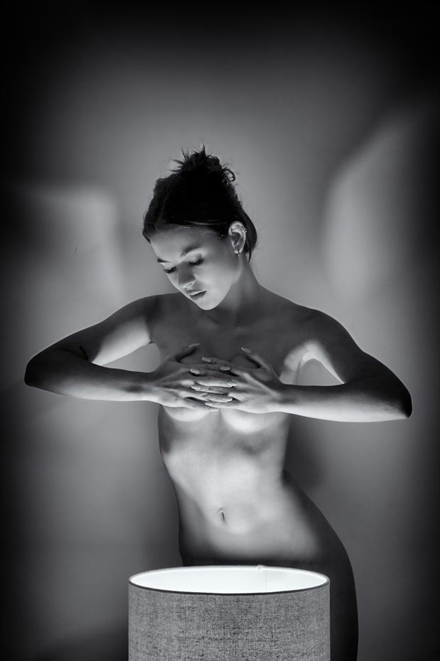 the light artistic nude photo by photographer benernst