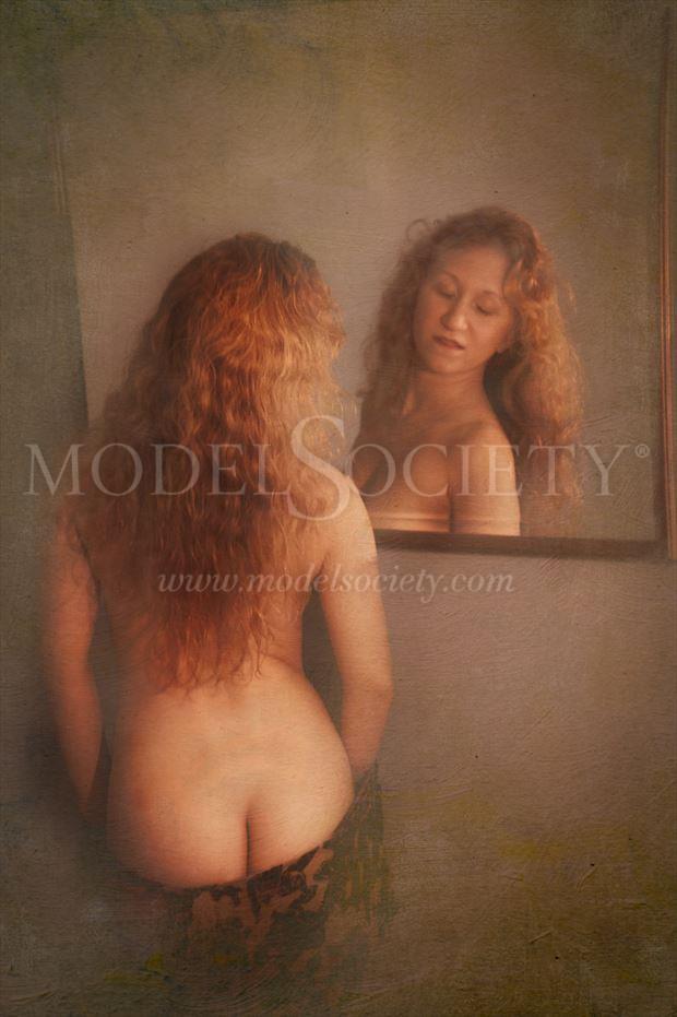 the mirror artistic nude photo by photographer gf morgan